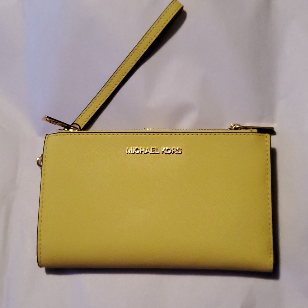 NEW Michael Kors Jet Set Large Double Zip Wallet Wristlet in Buttercup Yellow